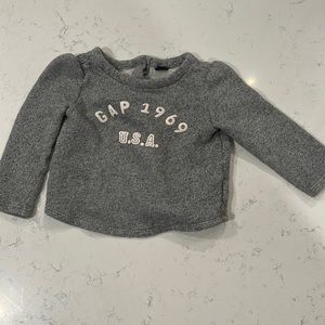 2T baby gap long sleeve grey shirt